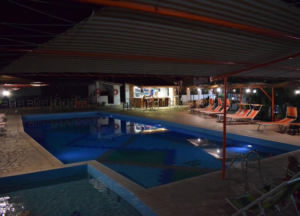 Malemi Organic Hotel Skala Kallonis Exterior foto